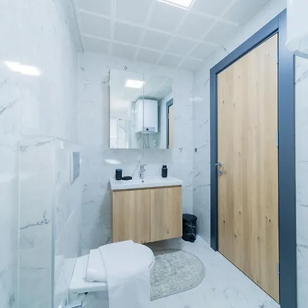 Remarkable Flat With Shared Pool In Kepez Анталья